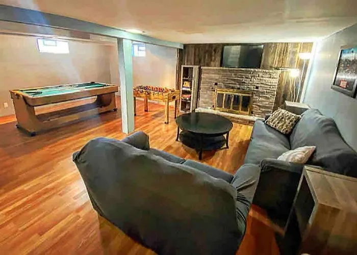Adorable&Cozy Suburban Home Mins From Dwtn/Airport