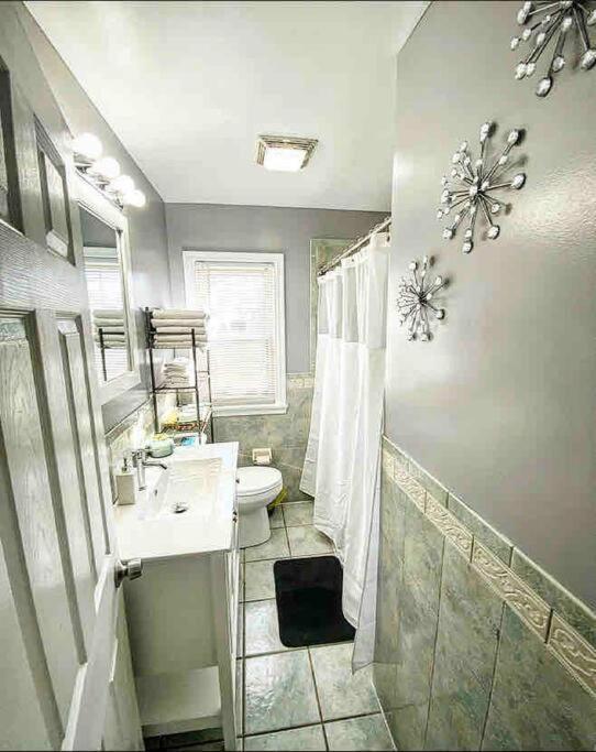 Adorable&cozy Suburban Mins From Dwtn/airport Hébergement de vacances